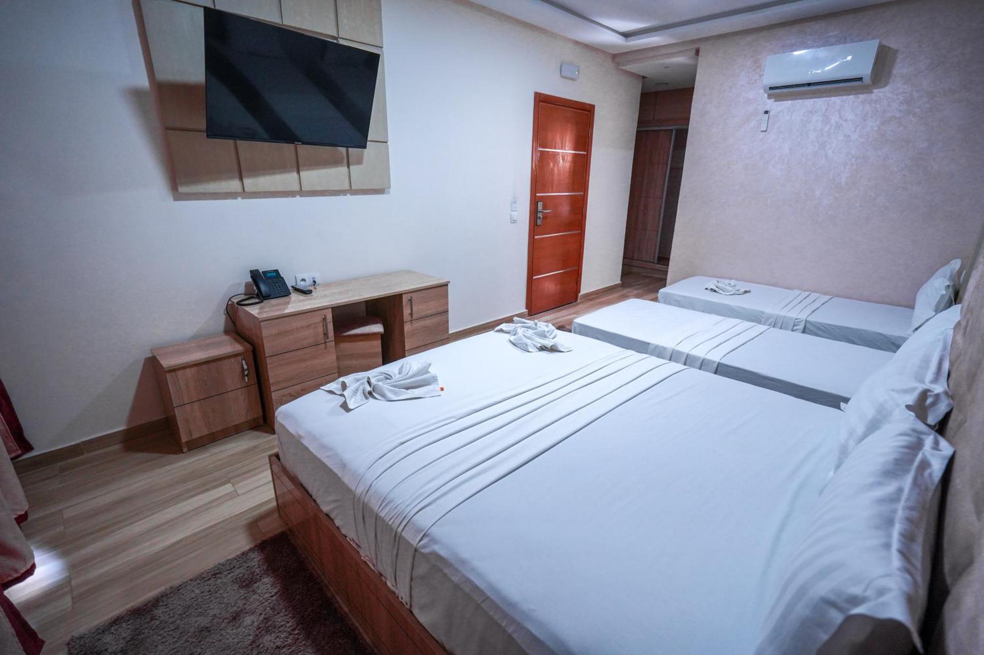 Fekri Hotel Meknesz Kültér fotó